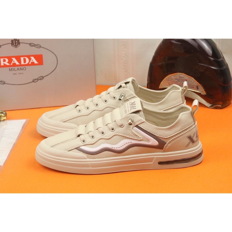 Pra*a casual shoes